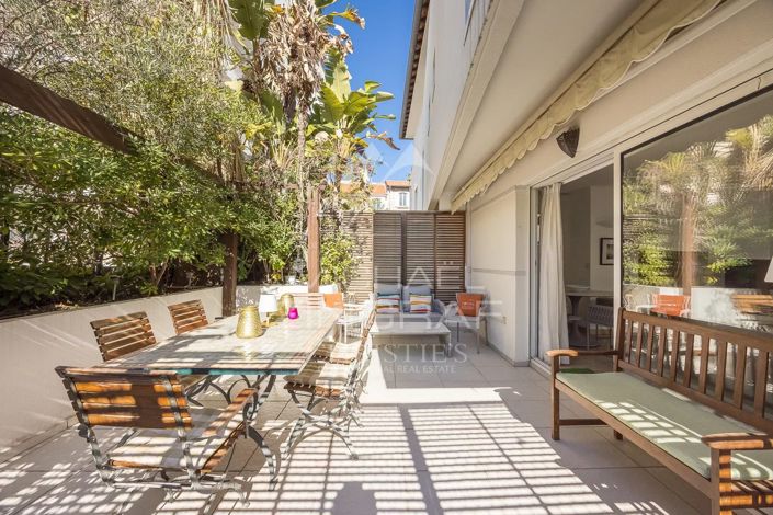 Image No.2-Maison de 4 chambres à vendre à Cannes