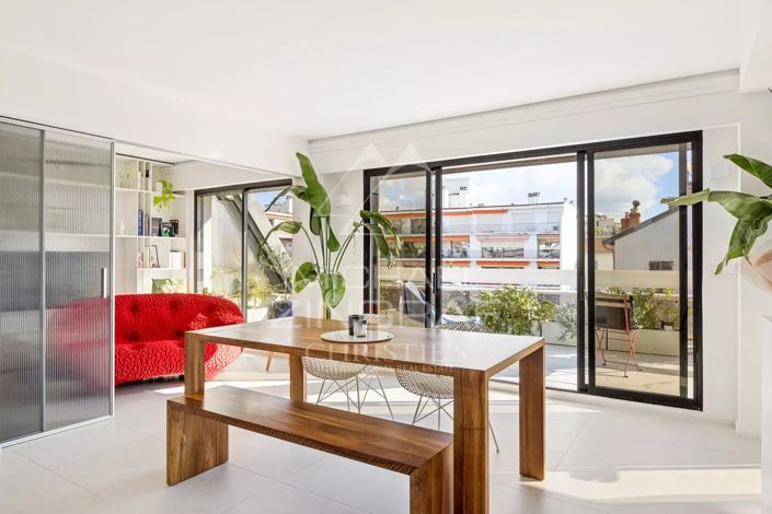 Image No.2-Appartement de 2 chambres à vendre à Nice