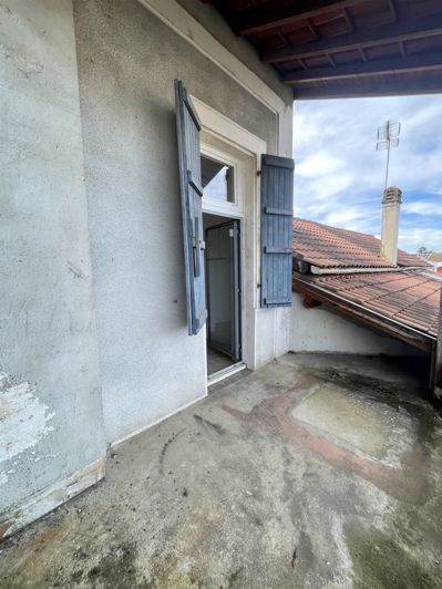 Image No.14-3 Bed House for sale