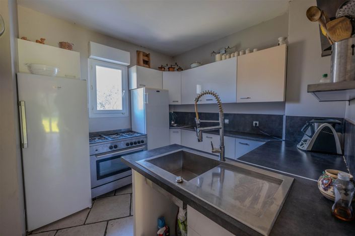 Image No.9-5 Bed House for sale