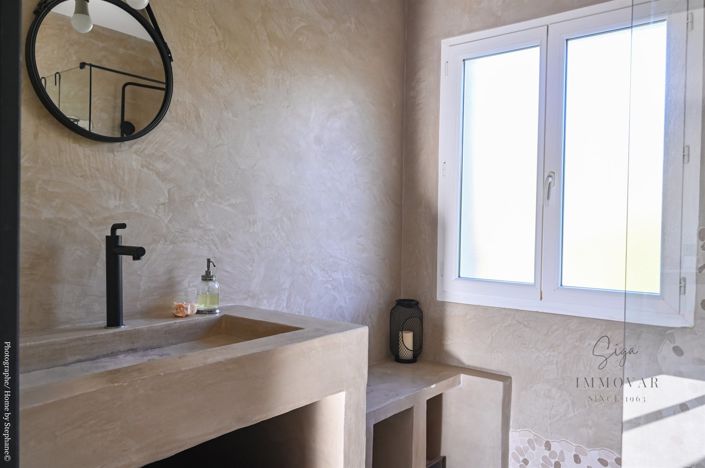 Image No.20-4 Bed House for sale