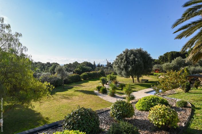 Image No.25-4 Bed House for sale