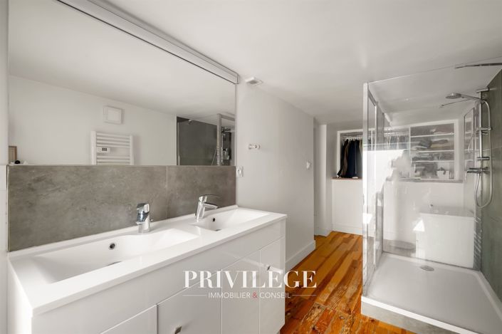 Image No.10-4 Bed Apartment for sale