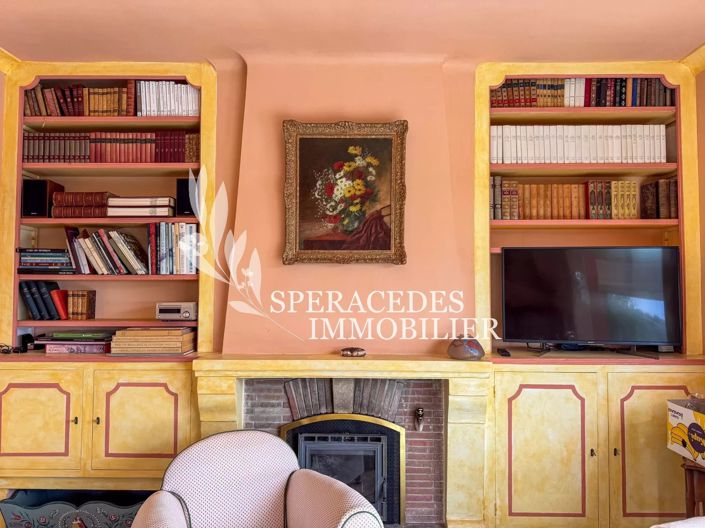 Image No.10-4 Bed House for sale