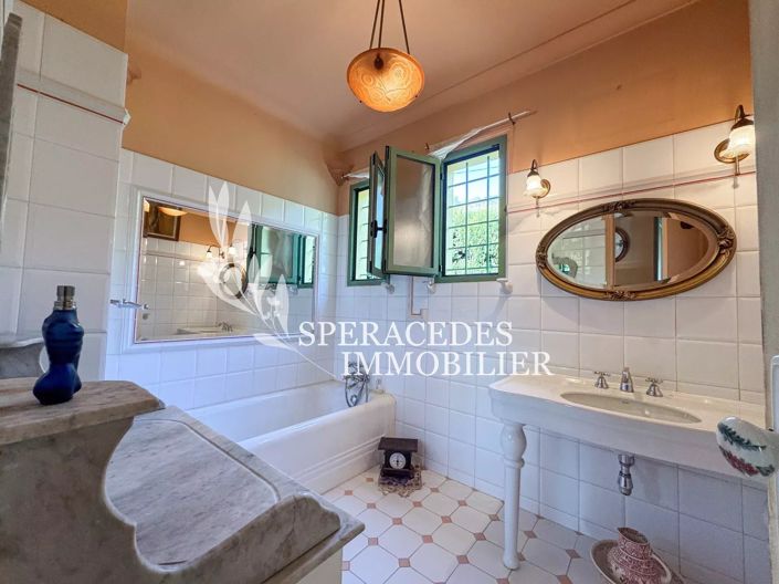 Image No.14-4 Bed House for sale