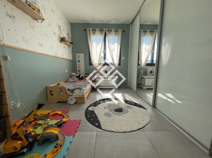 Image No.4-3 Bed House for sale