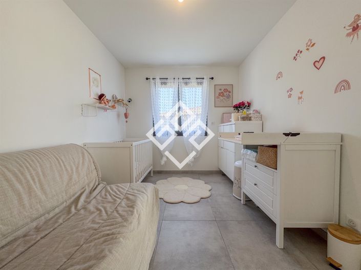 Image No.7-3 Bed House for sale