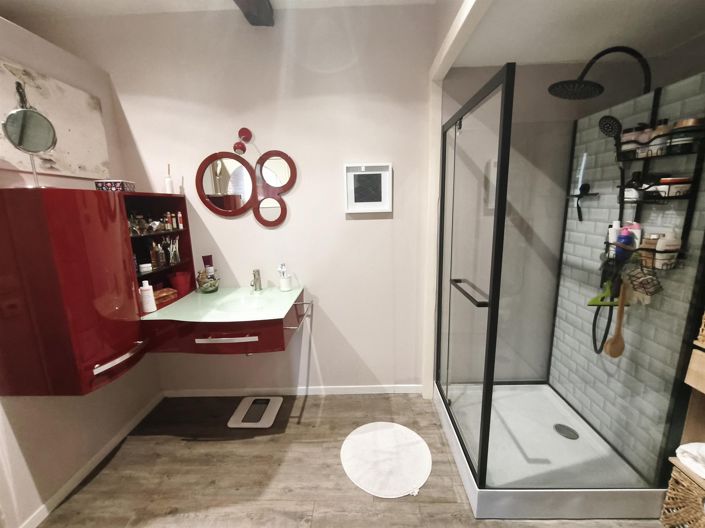 Image No.9-5 Bed House for sale