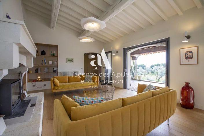 Image No.10-6 Bed House for sale