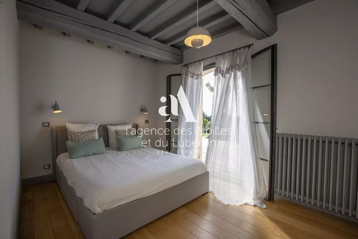 Image No.12-6 Bed House for sale