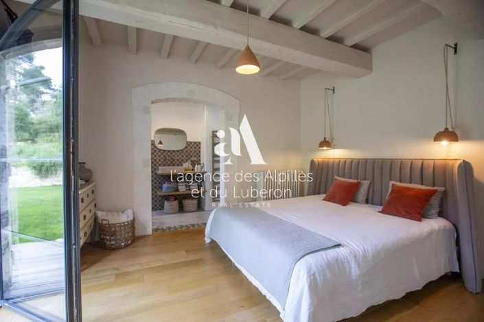 Image No.14-6 Bed House for sale