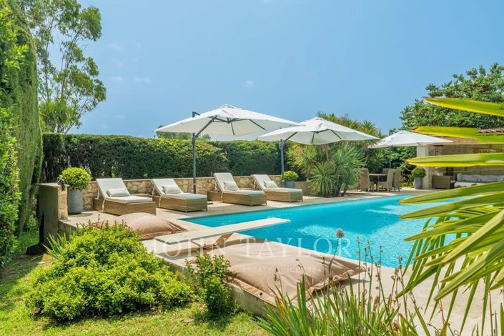 Image No.23-5 Bed House for sale