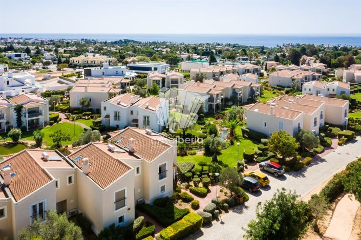 Image No.41-3 Bed House for sale