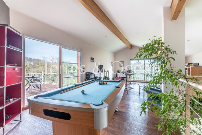 Image No.11-5 Bed House for sale