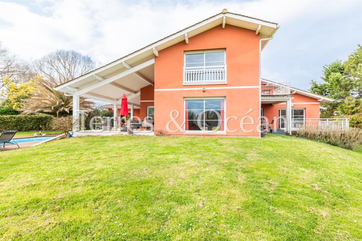 Image No.24-5 Bed House for sale