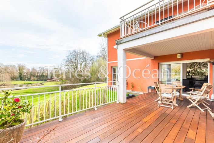 Image No.30-5 Bed House for sale