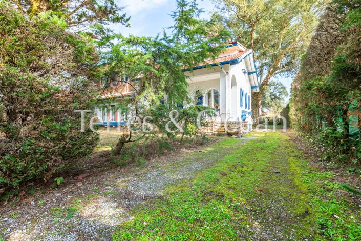 Image No.19-5 Bed House for sale