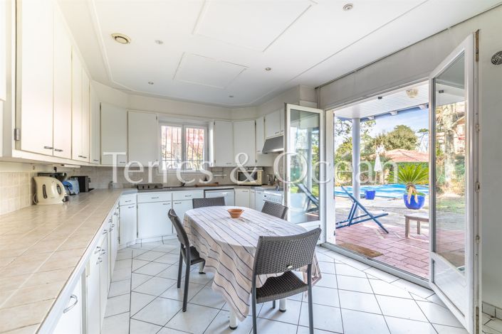 Image No.4-5 Bed House for sale