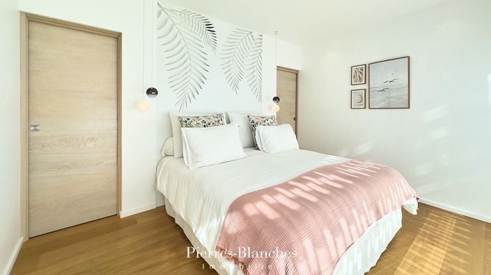 Image No.5-3 Bed House for sale