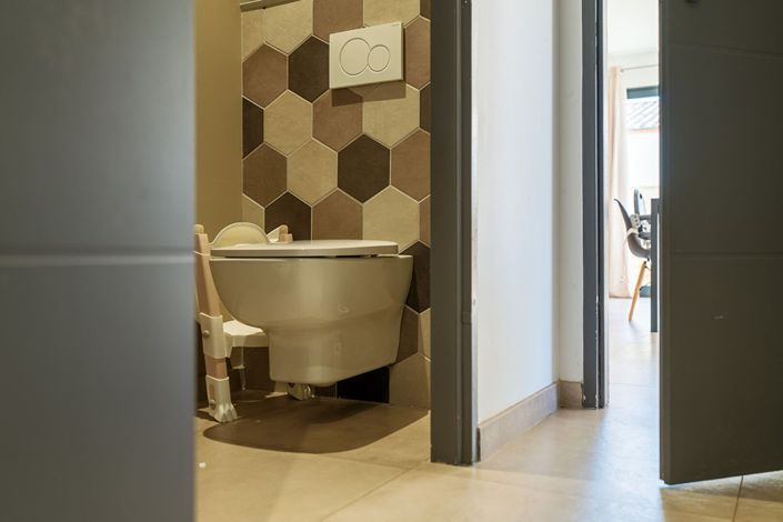 Image No.11-3 Bed House for sale