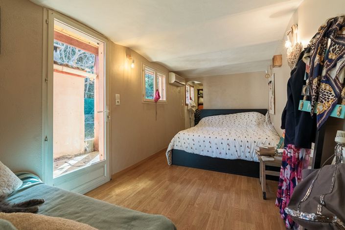 Image No.12-3 Bed House for sale