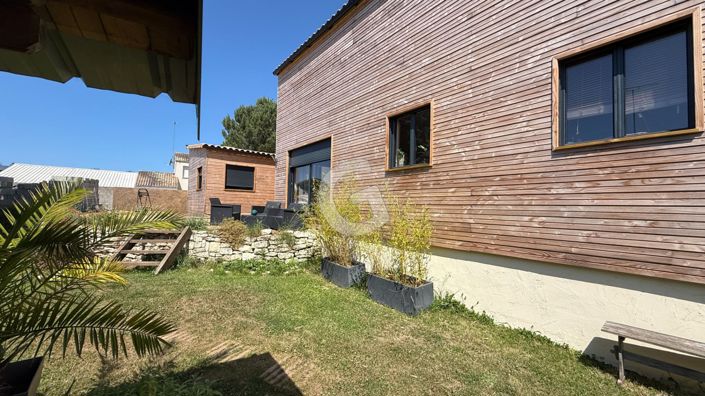 Image No.15-4 Bed House for sale