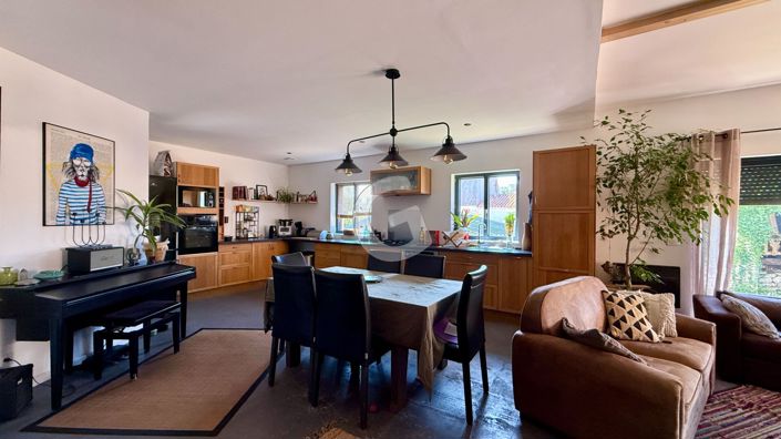 Image No.4-4 Bed House for sale