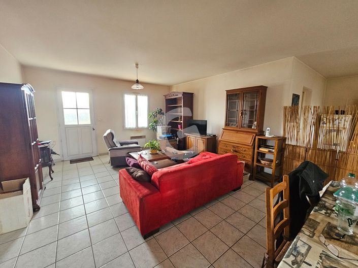 Image No.2-3 Bed House for sale