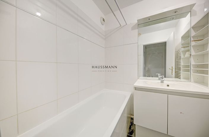 Image No.10-4 Bed Apartment for sale