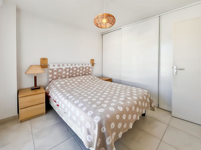 Image No.15-3 Bed House for sale