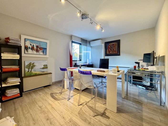 Image No.23-4 Bed Apartment for sale