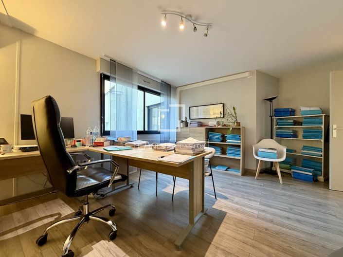 Image No.27-4 Bed Apartment for sale