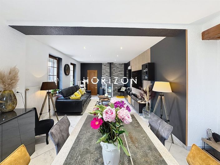 Image No.17-6 Bed House for sale