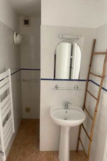 Image No.15-4 Bed House for sale