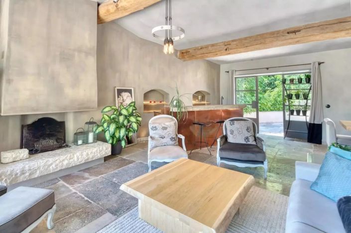 Image No.2-5 Bed House for sale