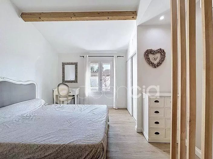 Image No.4-1 Bed House for sale