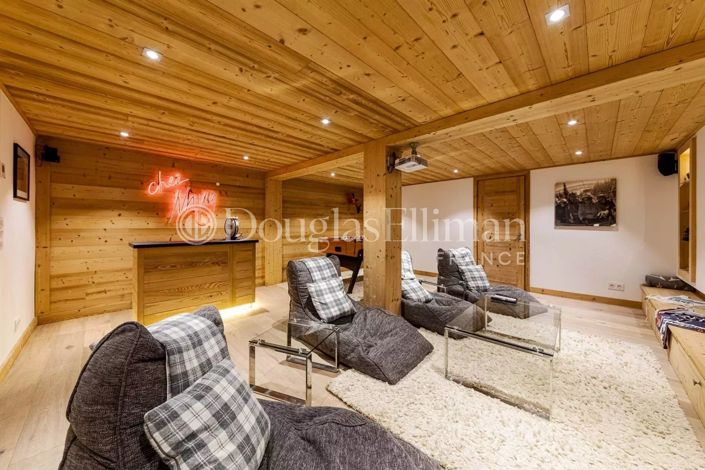 Image No.12-5 Bed House for sale
