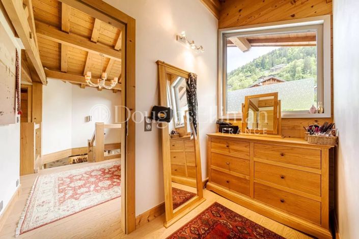 Image No.21-5 Bed House for sale