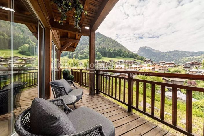 Image No.25-5 Bed House for sale