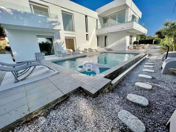 Image No.4-4 Bed House for sale