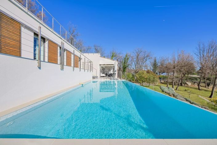 Image No.11-6 Bed House for sale