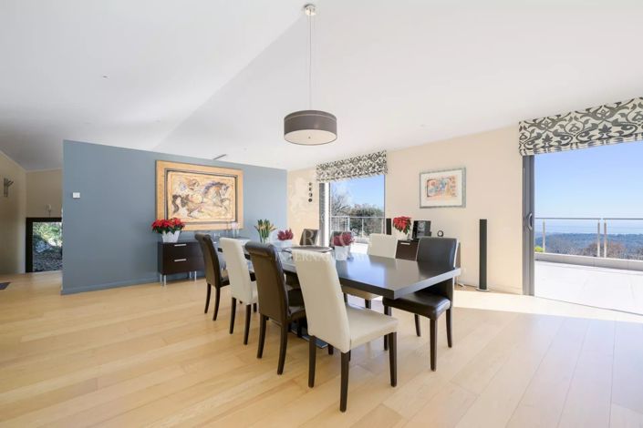 Image No.13-6 Bed House for sale