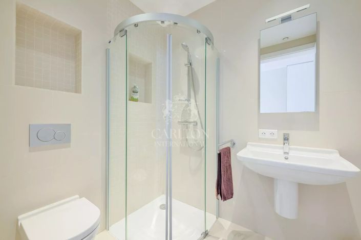 Image No.27-6 Bed House for sale