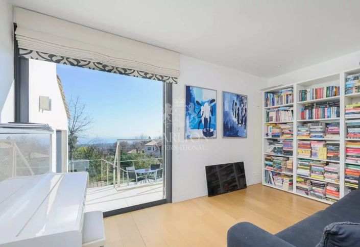 Image No.29-6 Bed House for sale