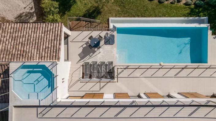 Image No.4-6 Bed House for sale