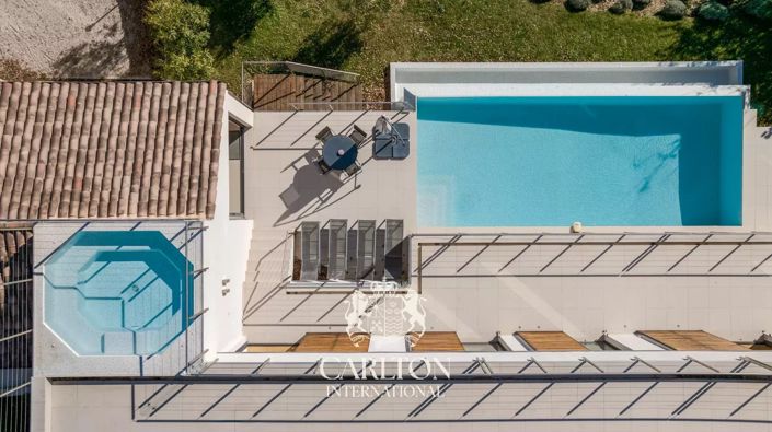 Image No.4-6 Bed House for sale