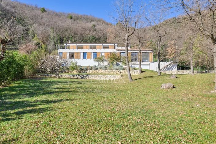 Image No.46-6 Bed House for sale