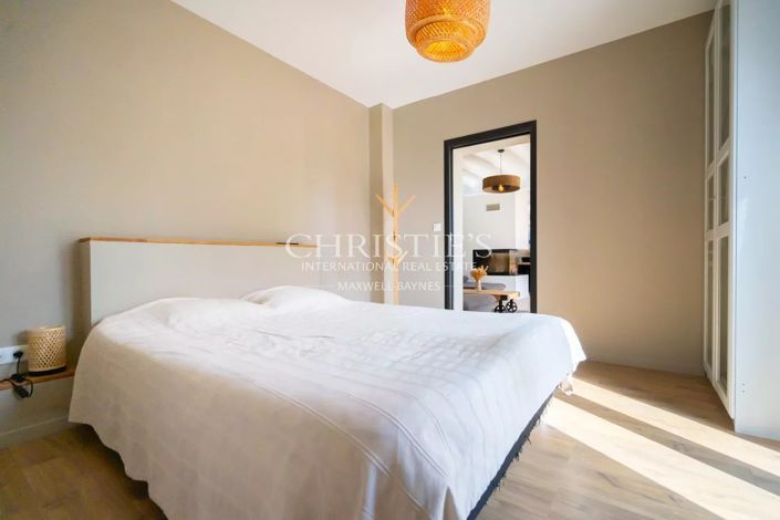 Image No.14-4 Bed House for sale