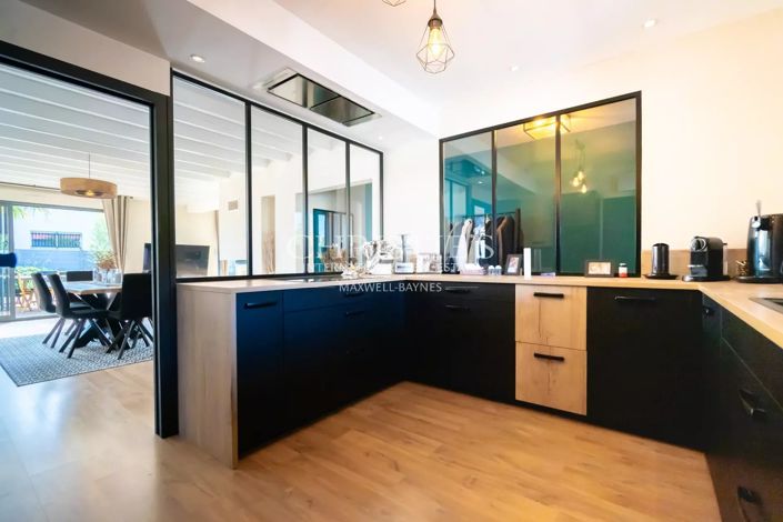 Image No.7-4 Bed House for sale