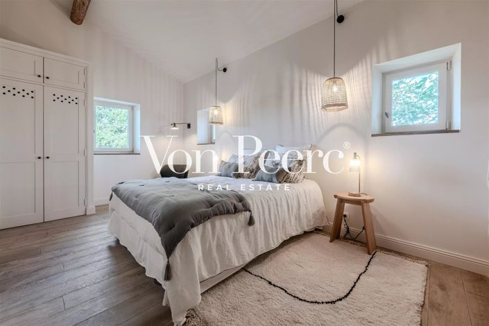 Image No.11-5 Bed House for sale